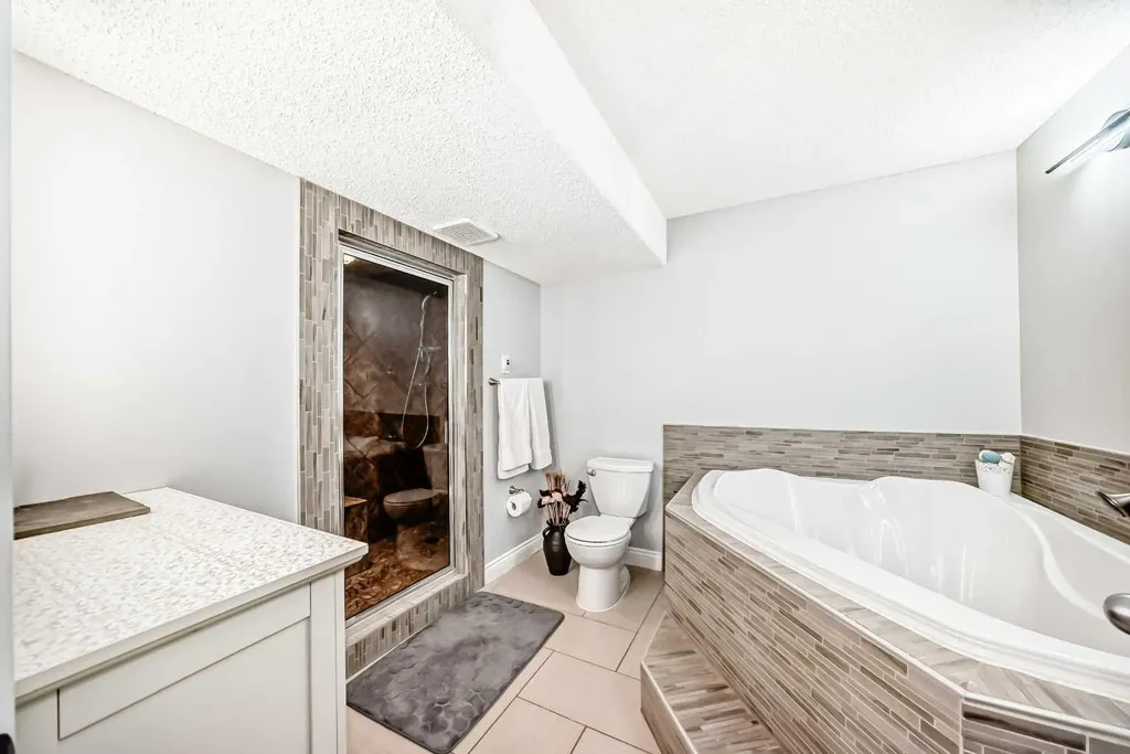 260 Westchester Way Chestermere AB T1X 1E2