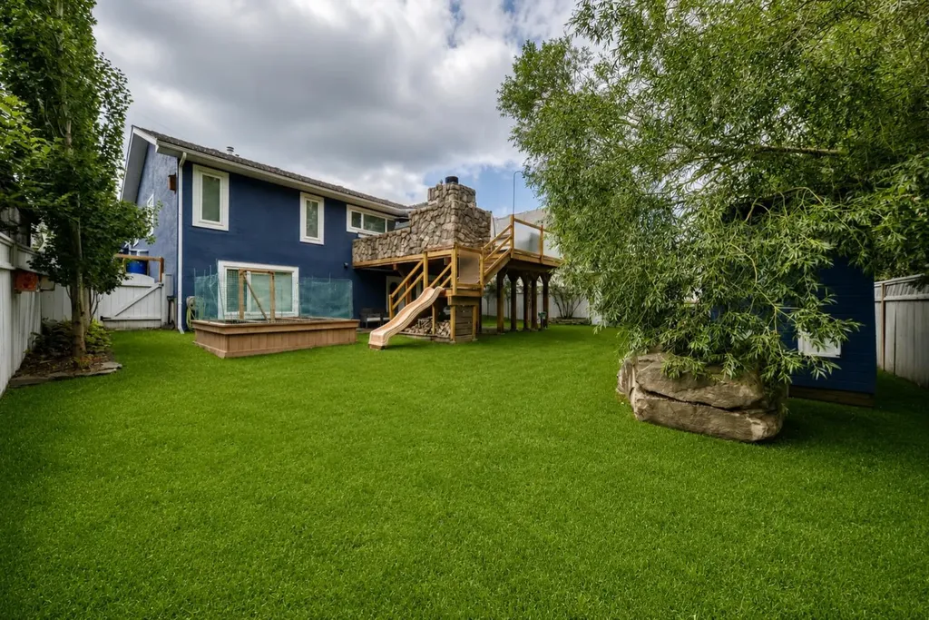 260 Westchester Way Chestermere AB T1X 1E2