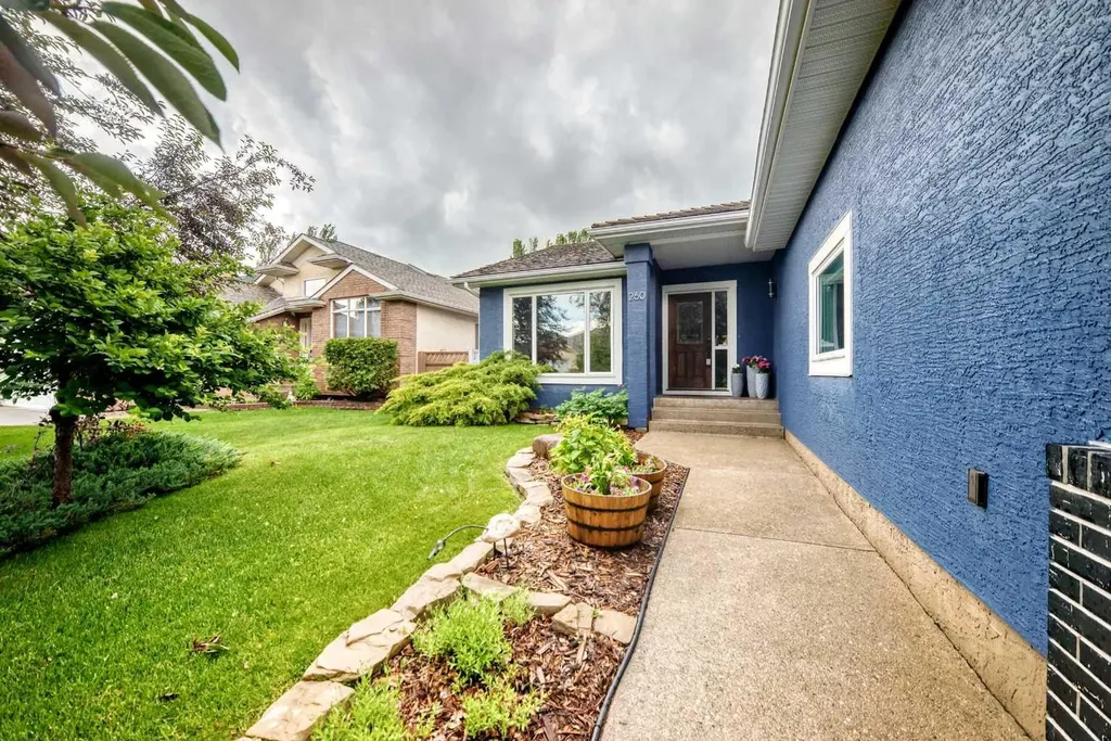 260 Westchester Way Chestermere AB T1X 1E2