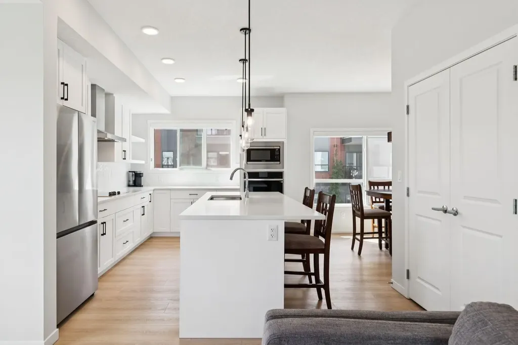 20295 Seton Way SE Calgary AB T3M 3X3