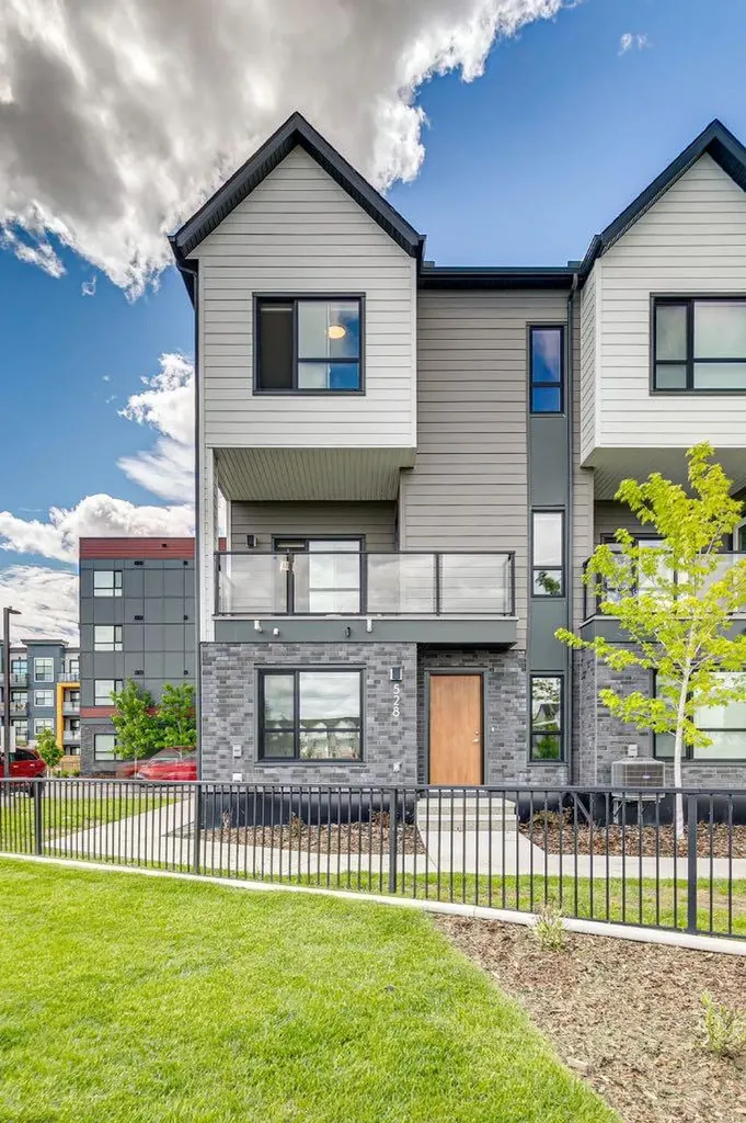 20295 Seton Way SE Calgary AB T3M 3X3