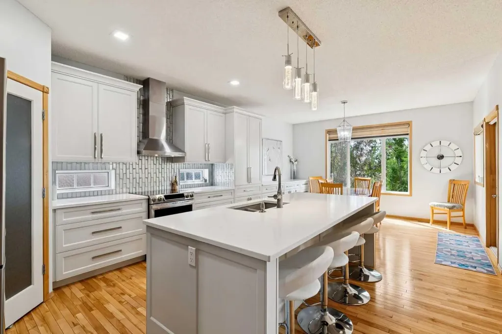 202 Crystal Green Place Okotoks AB T1S 2N4