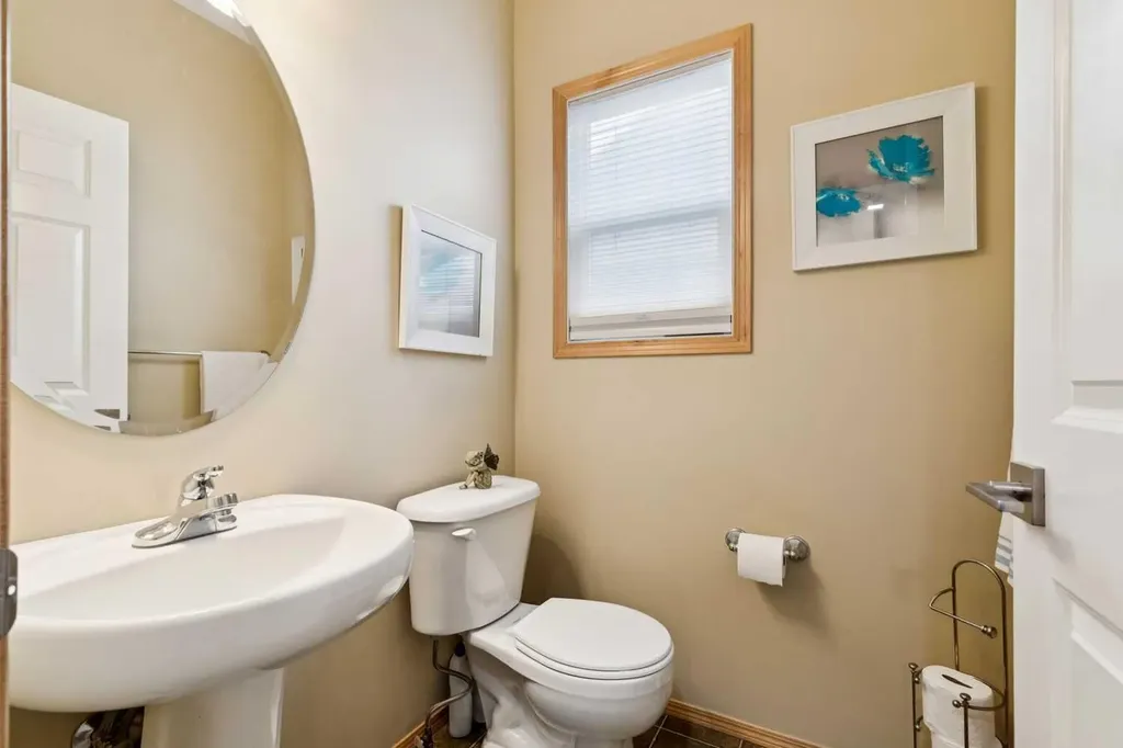 202 Crystal Green Place Okotoks AB T1S 2N4