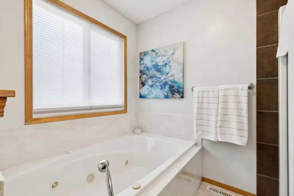 202 Crystal Green Place Okotoks AB T1S 2N4