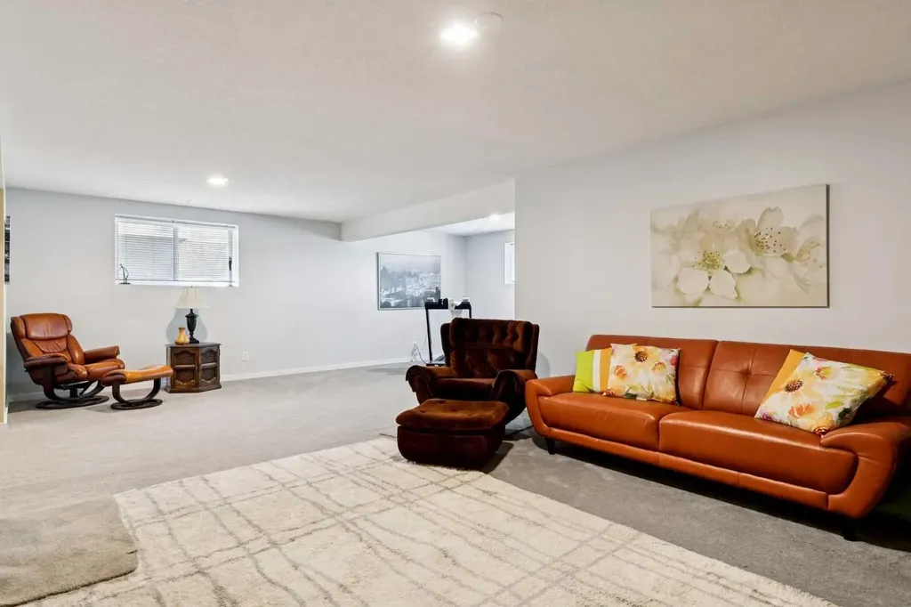 202 Crystal Green Place Okotoks AB T1S 2N4