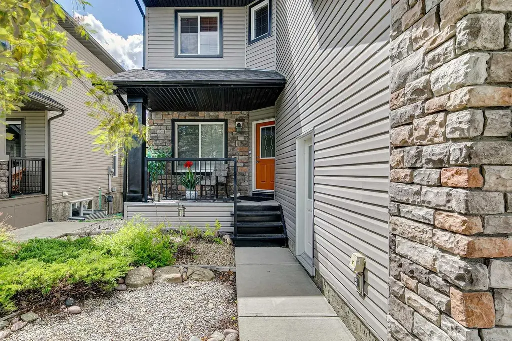 202 Crystal Green Place Okotoks AB T1S 2N4