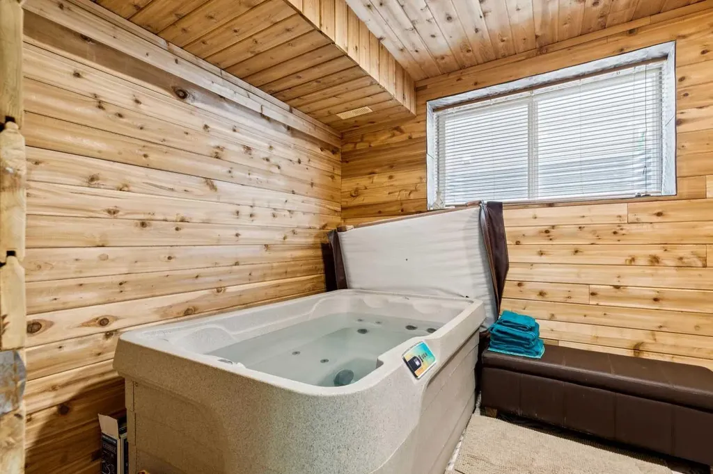 202 Crystal Green Place Okotoks AB T1S 2N4