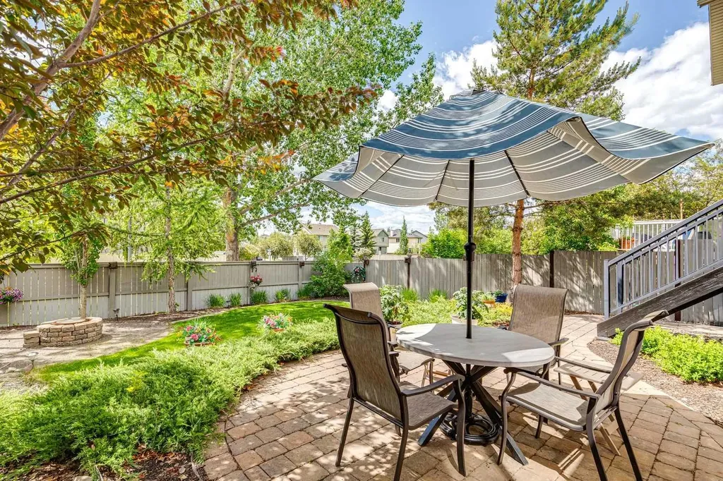 202 Crystal Green Place Okotoks AB T1S 2N4