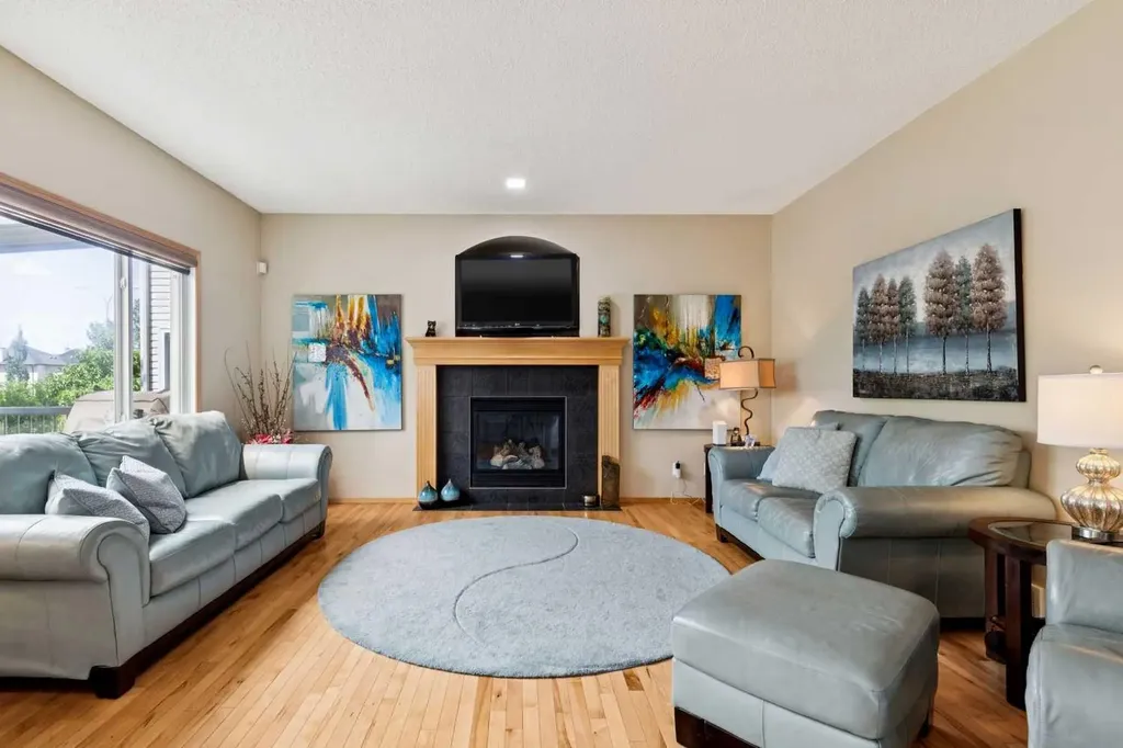 202 Crystal Green Place Okotoks AB T1S 2N4