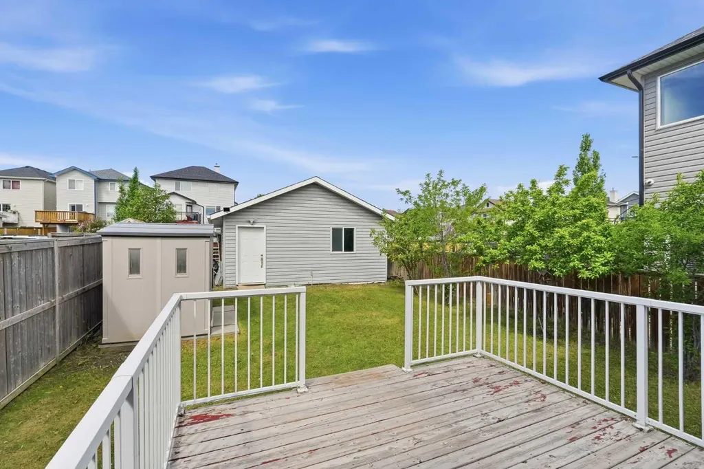 5 Coville Bay NE Calgary AB T3K 5V8