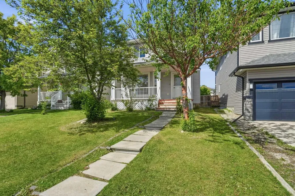 5 Coville Bay NE Calgary AB T3K 5V8