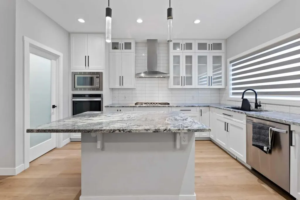 149 Corner Ridge Mews NE Calgary AB T3J 1X5