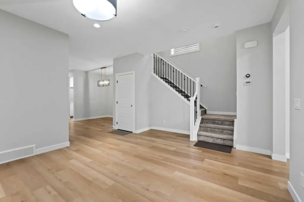 149 Corner Ridge Mews NE Calgary AB T3J 1X5