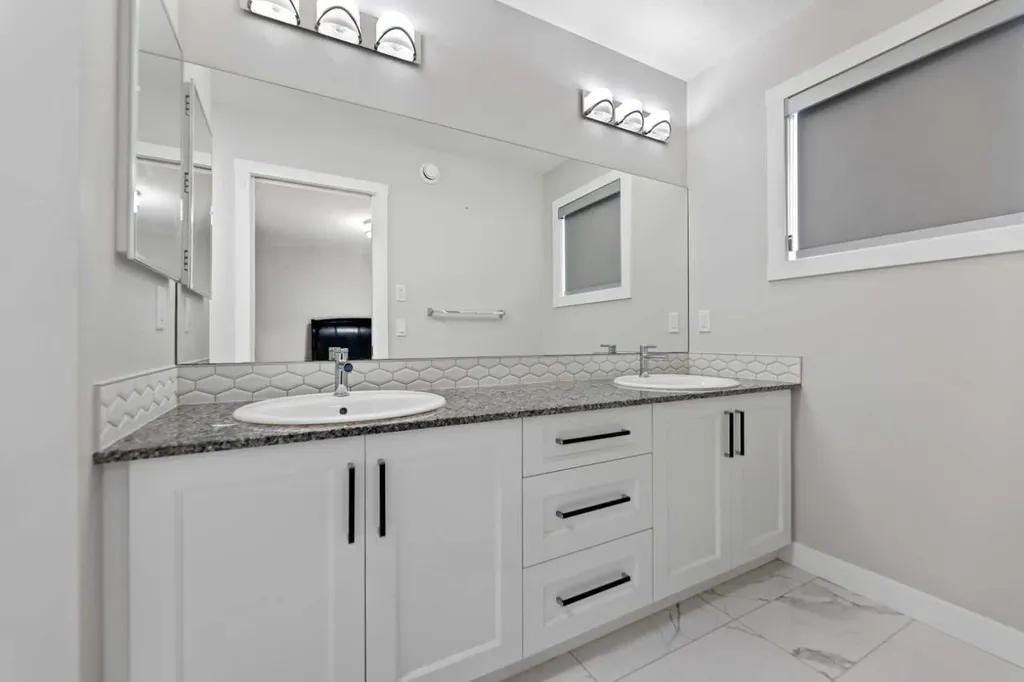 149 Corner Ridge Mews NE Calgary AB T3J 1X5