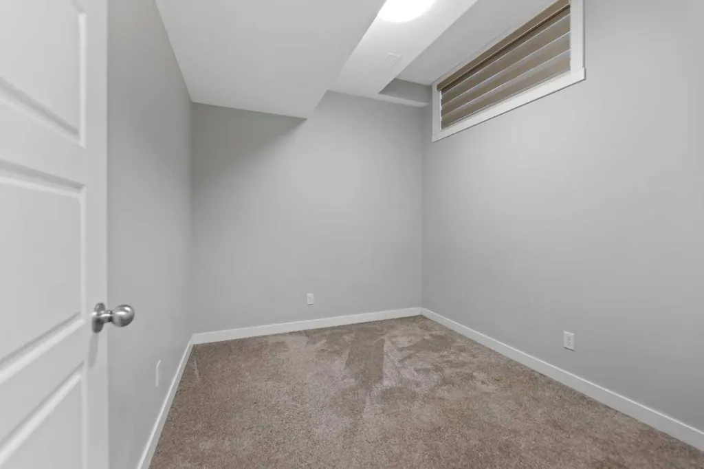149 Corner Ridge Mews NE Calgary AB T3J 1X5