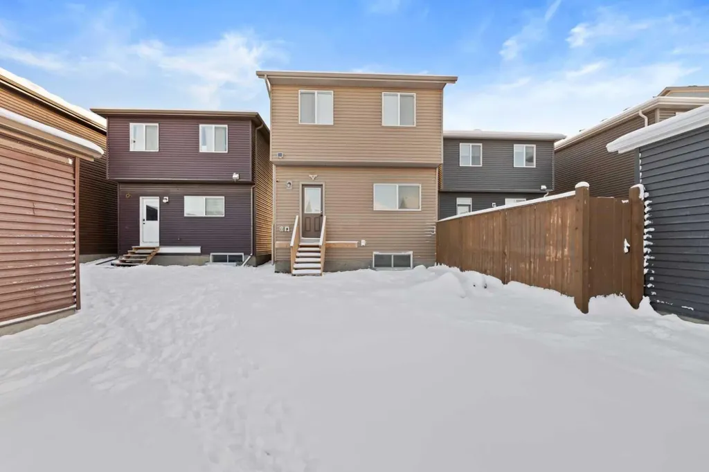 149 Corner Ridge Mews NE Calgary AB T3J 1X5