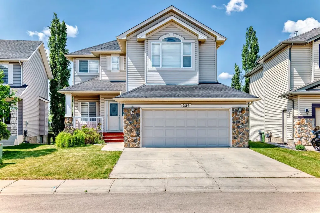 224 Springmere Road Chestermere AB T1X 1R3