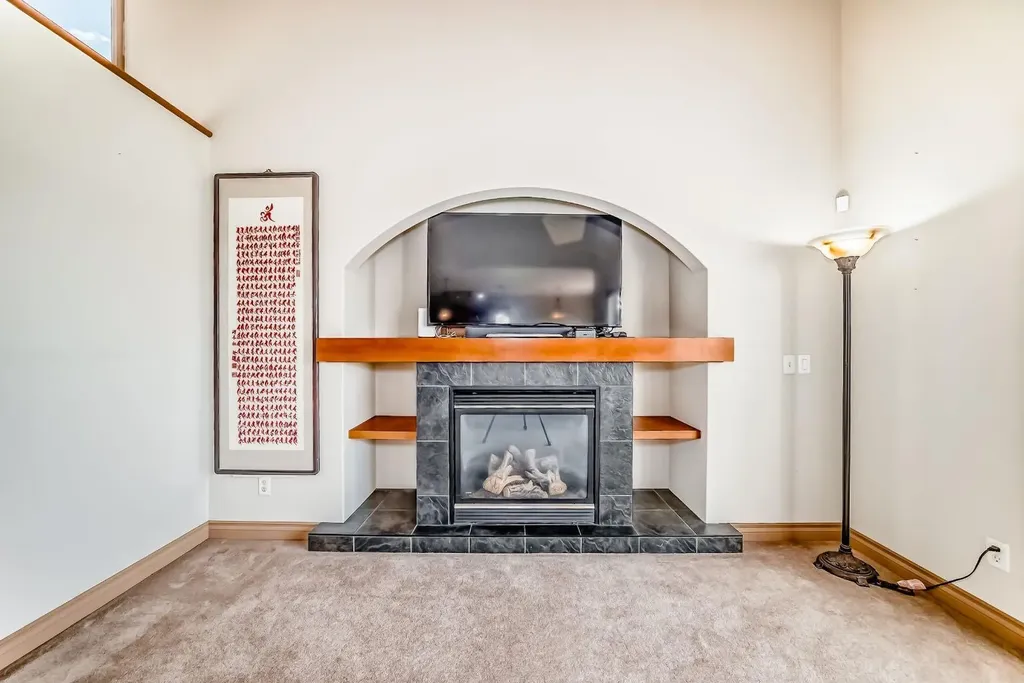 224 Springmere Road Chestermere AB T1X 1R3