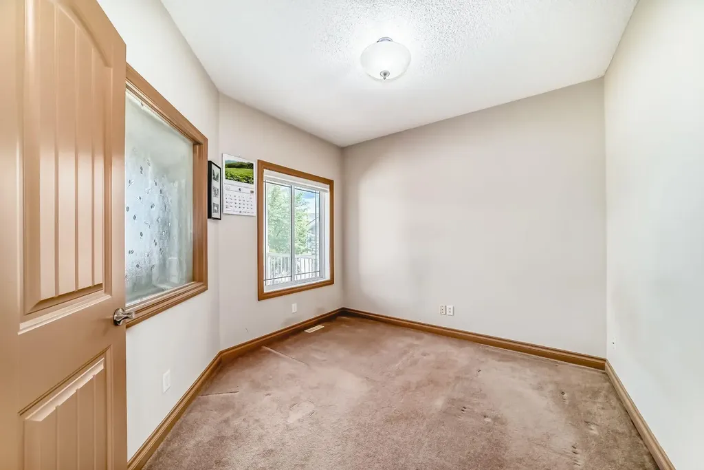 224 Springmere Road Chestermere AB T1X 1R3