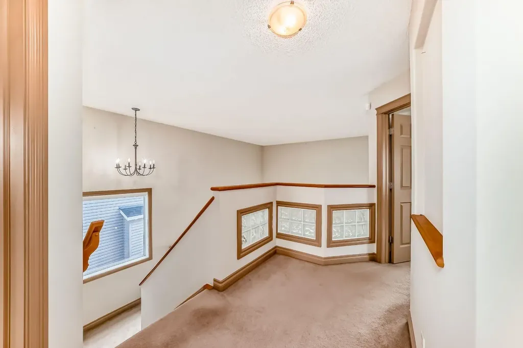 224 Springmere Road Chestermere AB T1X 1R3