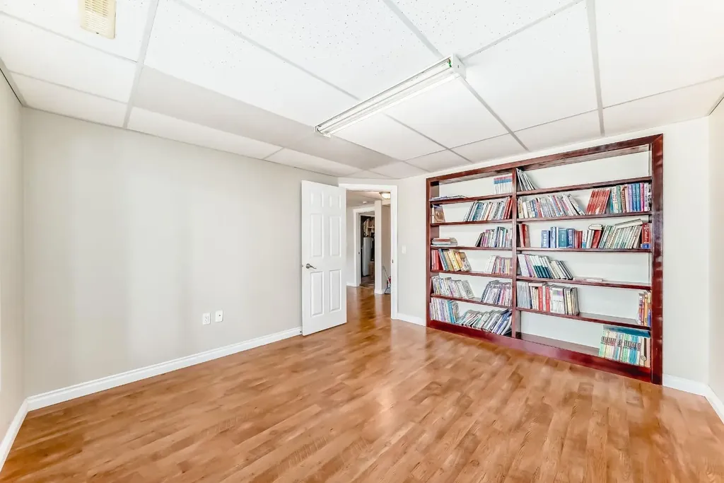 224 Springmere Road Chestermere AB T1X 1R3