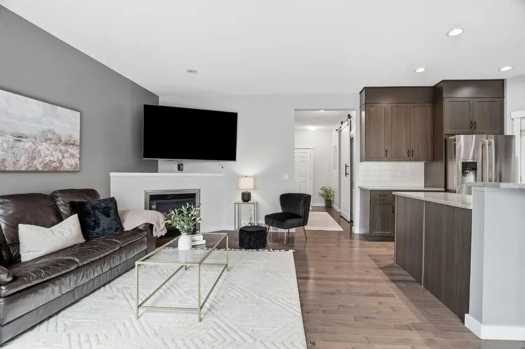143 Elgin Meadows Way SE Calgary AB T2Z 0S2