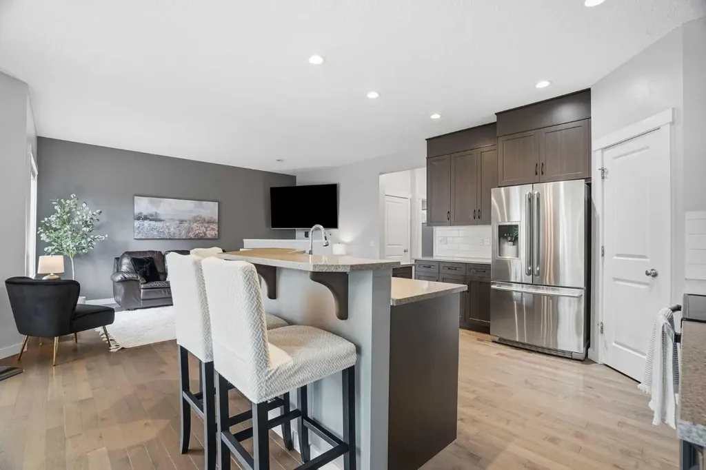 143 Elgin Meadows Way SE Calgary AB T2Z 0S2