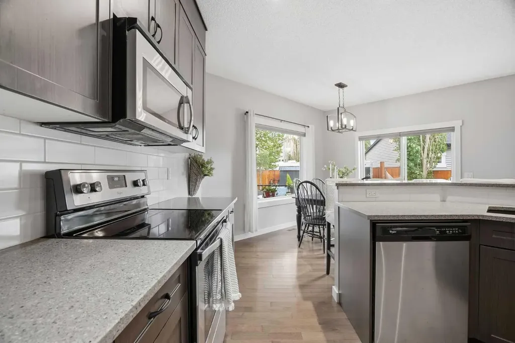 143 Elgin Meadows Way SE Calgary AB T2Z 0S2