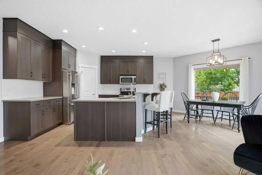 143 Elgin Meadows Way SE Calgary AB T2Z 0S2