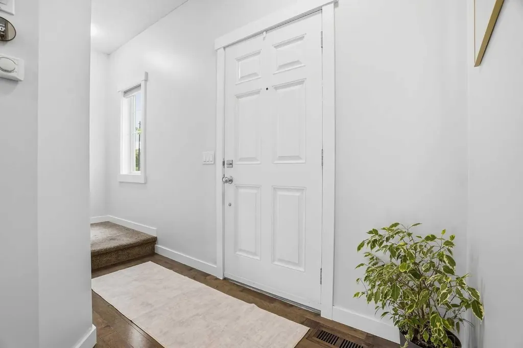 143 Elgin Meadows Way SE Calgary AB T2Z 0S2