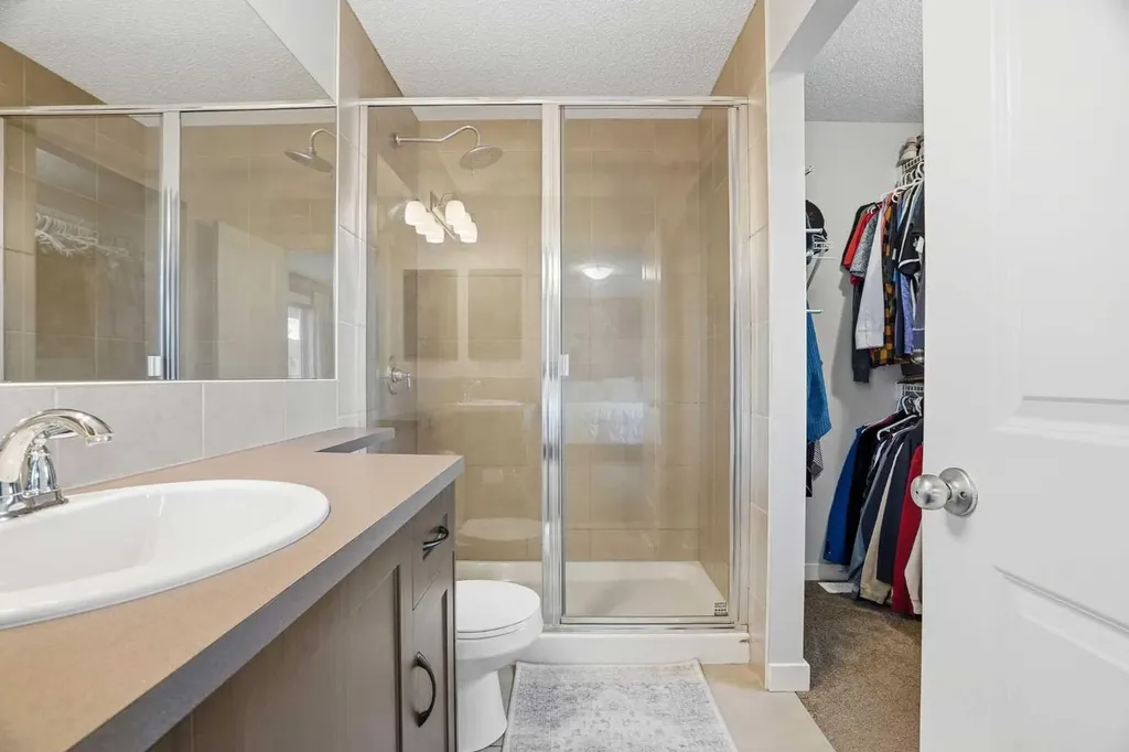 143 Elgin Meadows Way SE Calgary AB T2Z 0S2