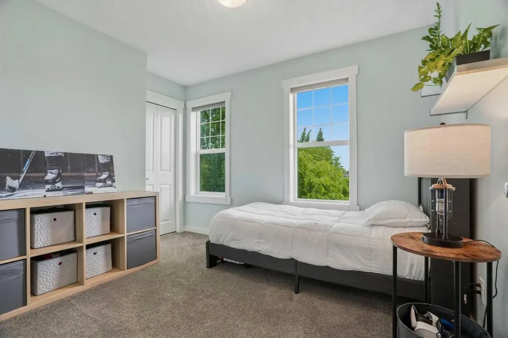 143 Elgin Meadows Way SE Calgary AB T2Z 0S2