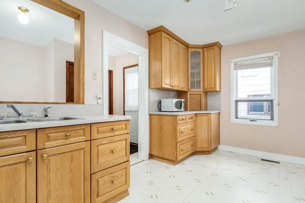 2729 216 Street Bellevue AB T0K0E0