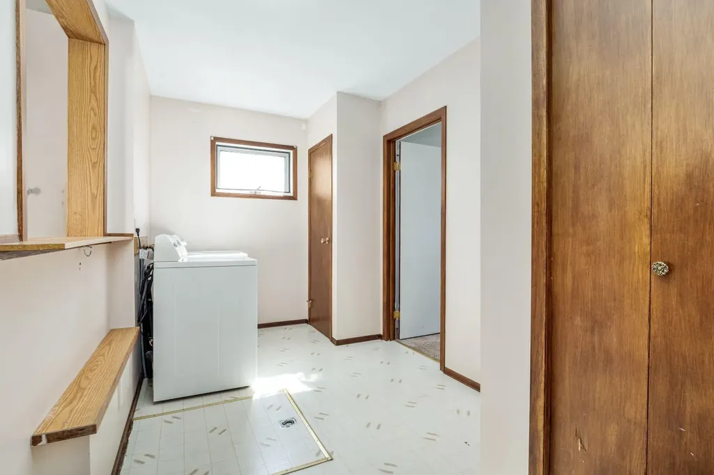 2729 216 Street Bellevue AB T0K0E0