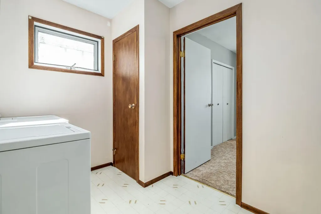 2729 216 Street Bellevue AB T0K0E0