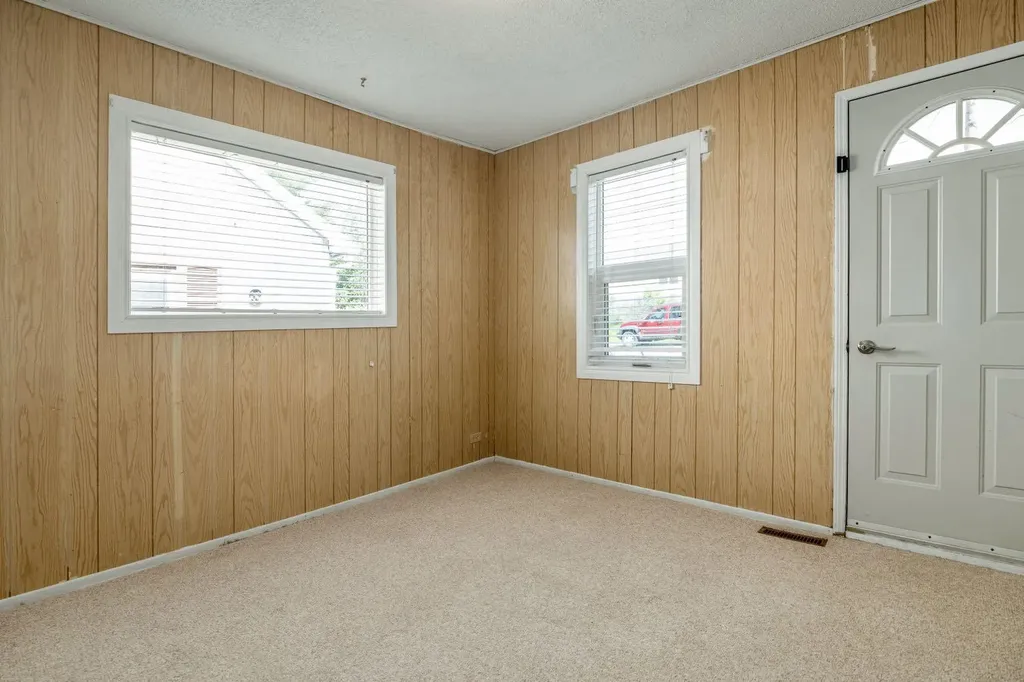2729 216 Street Bellevue AB T0K0E0