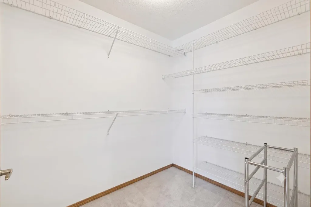 859 Somerset Drive SW Calgary AB T2Y 3P5