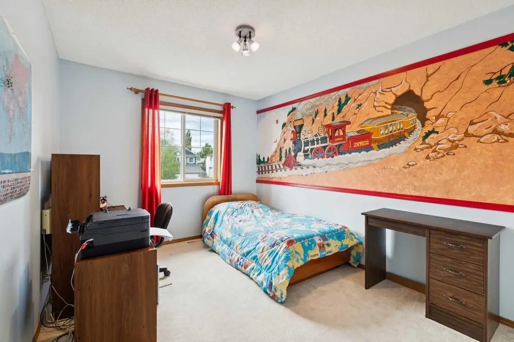 859 Somerset Drive SW Calgary AB T2Y 3P5