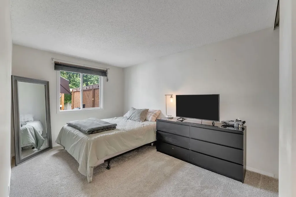 74 Eldorado Road SE Airdrie AB T4B 1C1