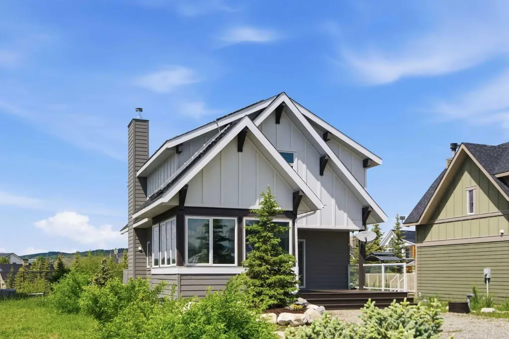 505 Cottageclub Bay Rural Rocky View County AB T4C 0A2