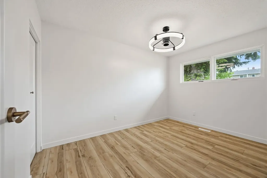 5510 45 Street Lloydminster AB T9V 0C2