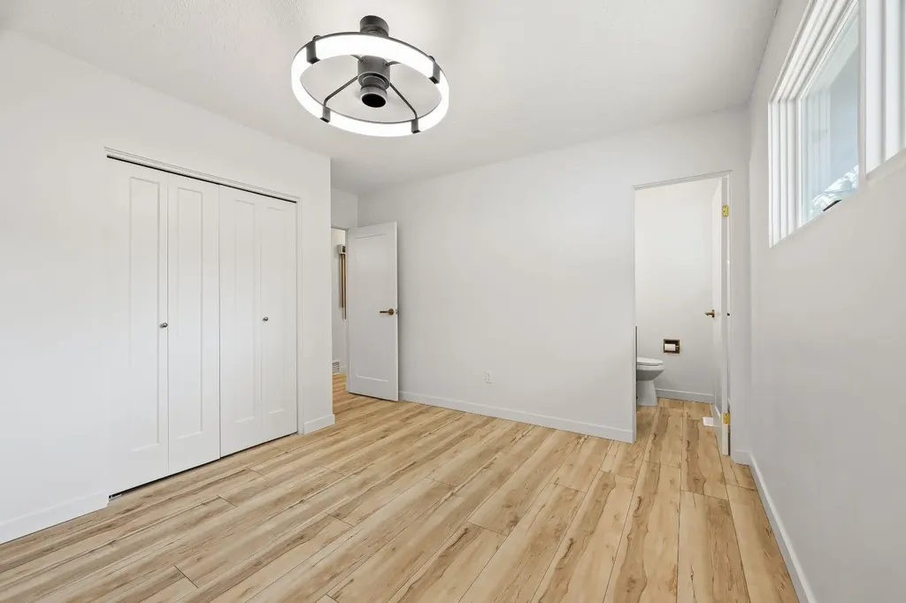 5510 45 Street Lloydminster AB T9V 0C2