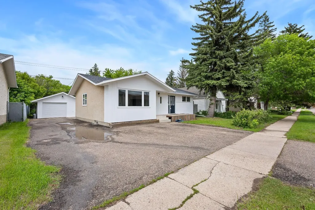 5510 45 Street Lloydminster AB T9V 0C2