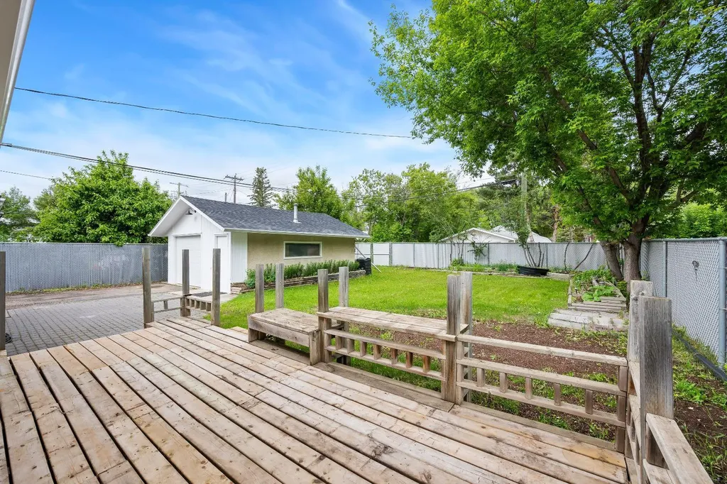 5510 45 Street Lloydminster AB T9V 0C2