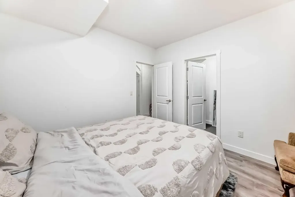 1609 Chinook Gate Drive SW Airdrie AB T4B 5J4