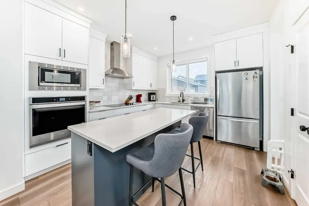 1609 Chinook Gate Drive SW Airdrie AB T4B 5J4