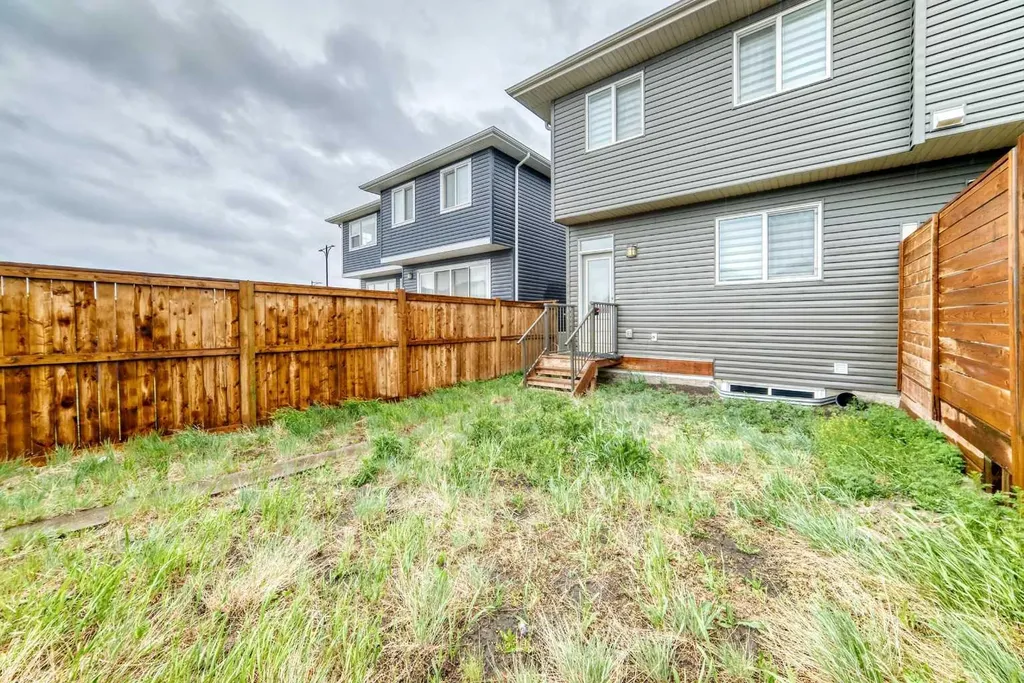 1609 Chinook Gate Drive SW Airdrie AB T4B 5J4