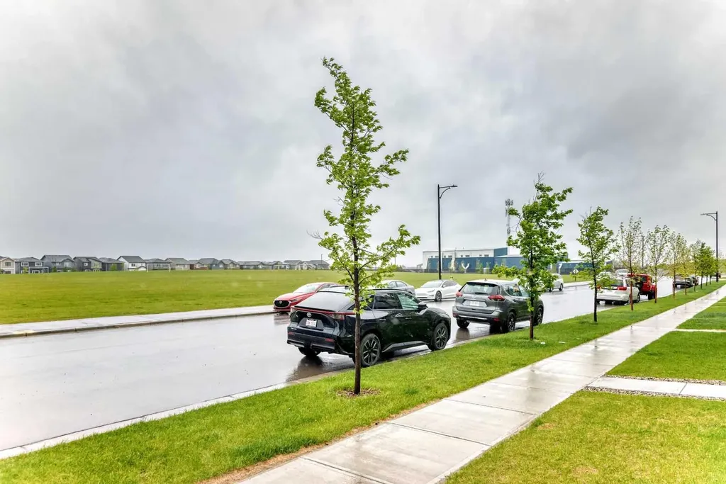 1609 Chinook Gate Drive SW Airdrie AB T4B 5J4