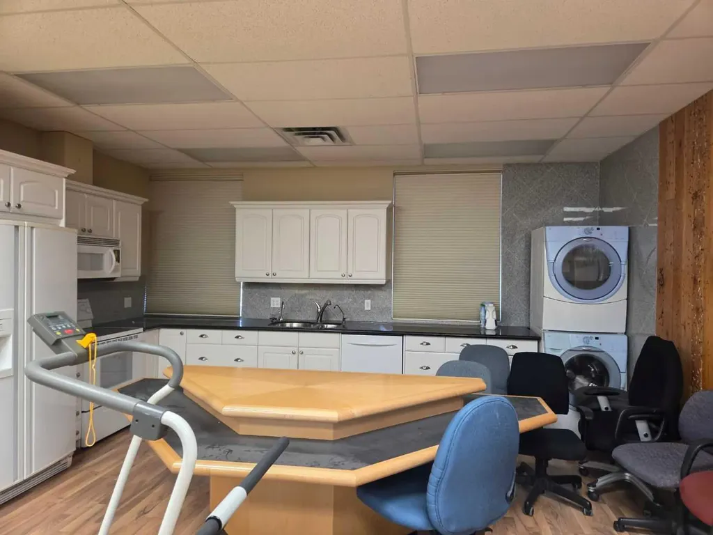 5917 1a Street SW Calgary AB T2H 0G4