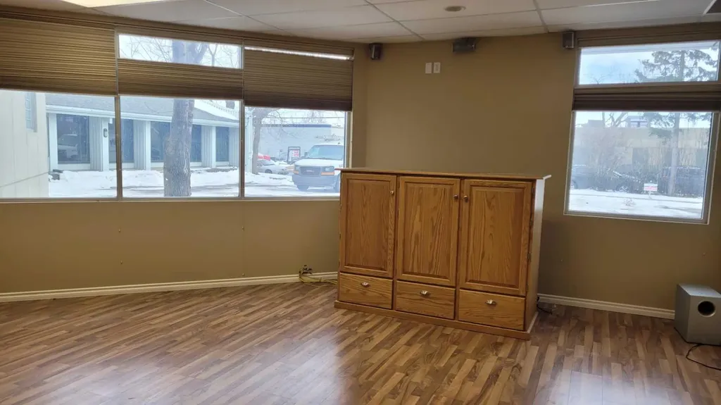 5917 1a Street SW Calgary AB T2H 0G4